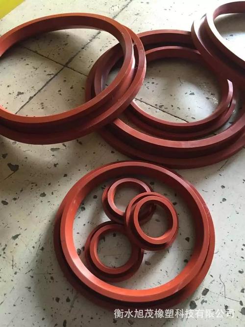 生产销售橡胶胶垫 橡胶制品 硅胶垫 各种胶件交工定做